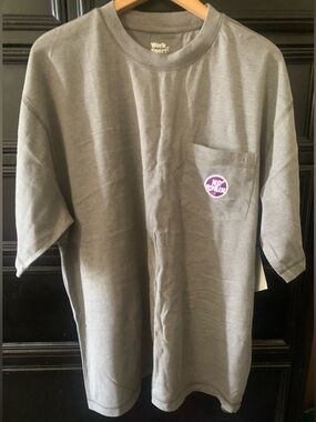 Men's Short-Sleeve Gray Pocket Tee